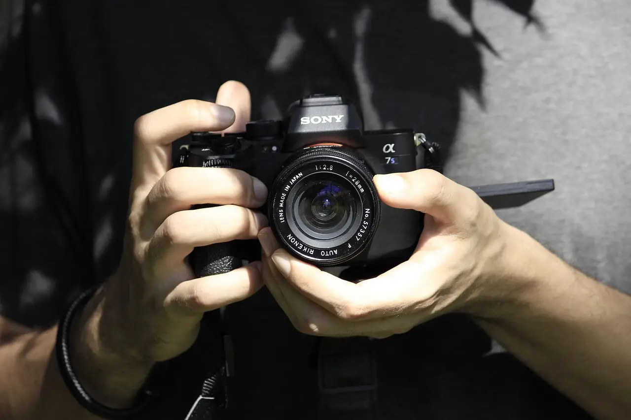 It Looks Like the Sony FX5 Is Delayed Again