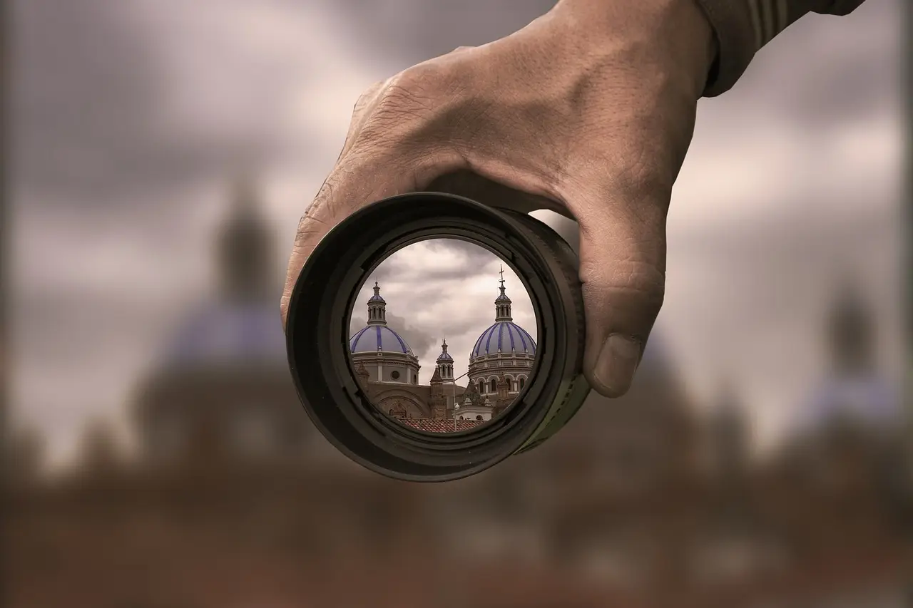 Lightroom’s mobile app is eye-opening – literally – as GenAI eye tool comes to the “AI Photo Editor” - Digital Camera Wo