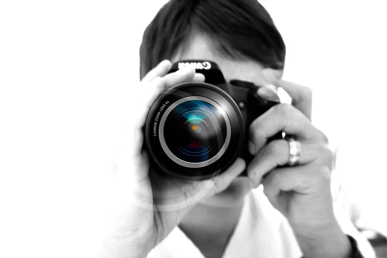 CIPA’s Latest Data Shows DSLR Sales Down 37% in July 2026 - The Phoblographer