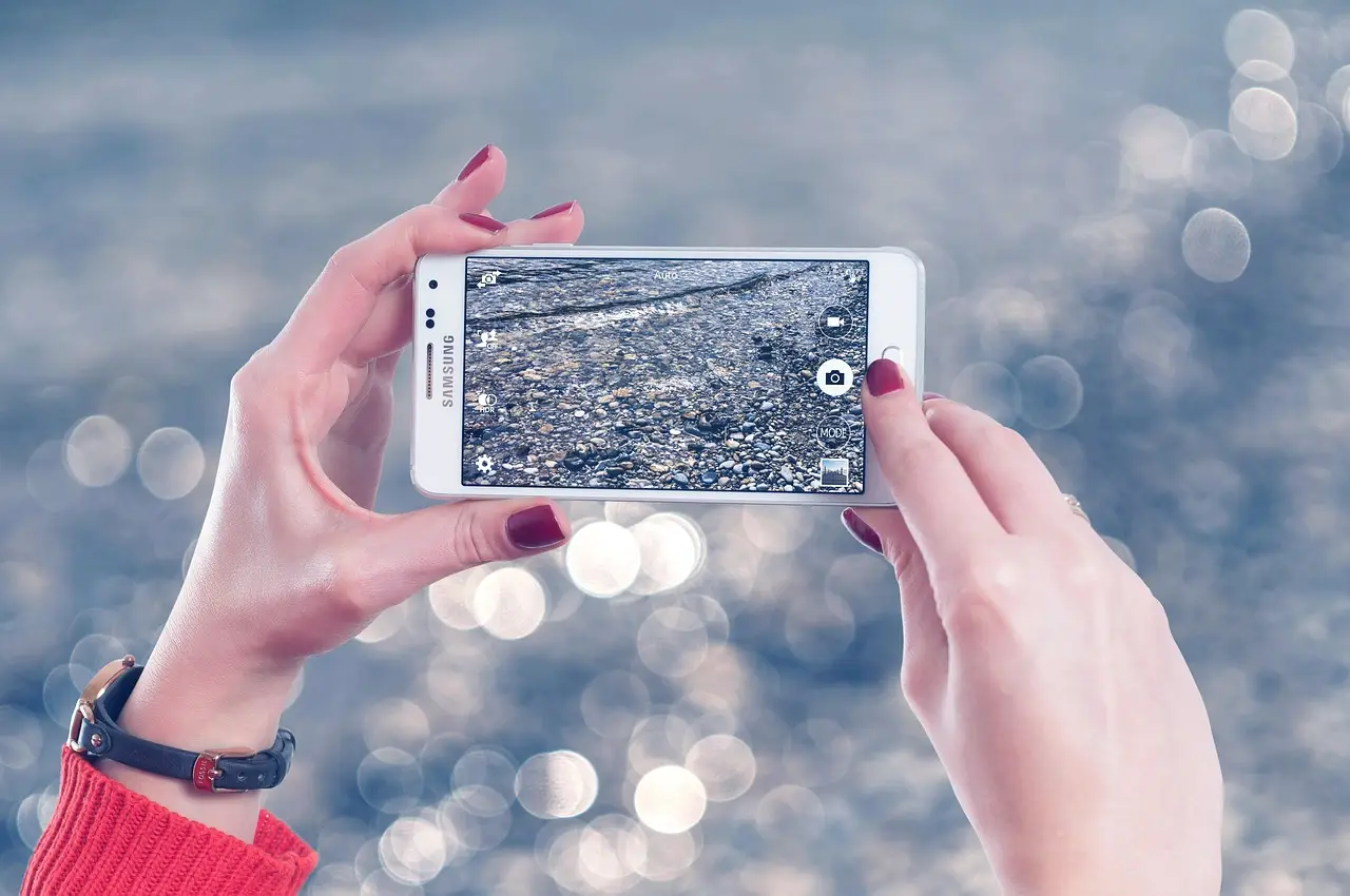 Smartphones Wipe Out Decades of Camera Industry Growth - Statista